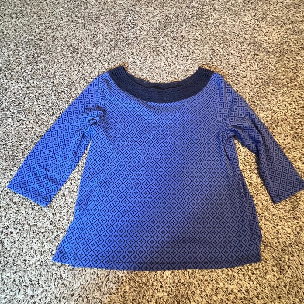 Croft & Barrow Blue Geometric Crochet Lace Neck 3/4 Sleeve Cotton Top‎ PXL